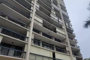 2425 Presidential Way, West Palm Beach, FL 33401 - Photo 29