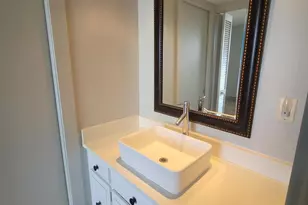 2425 Presidential Way, West Palm Beach, FL 33401 - Photo 17