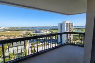 2425 Presidential Way, West Palm Beach, FL 33401 - Photo 31