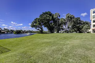 372 Golfview Rd, North Palm Beach, FL 33408 - Photo 57