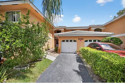 3239 NW 44th Street, Unit #3, Oakland Park, FL 33309 - Photo 1
