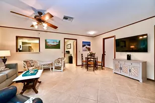 129 Alhambra Pl, West Palm Beach, FL 33405 - Photo 29