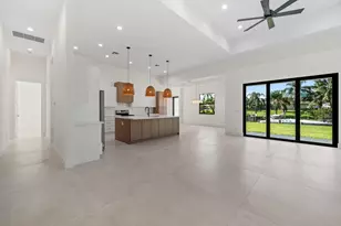 632 SE Seahouse Dr, Port Saint Lucie, FL 34983 - Photo 5