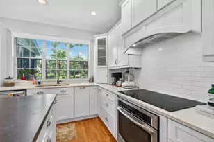 18360 SE Lakeside Dr, Tequesta, FL 33469 - Photo 13