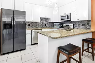 4150 Turnberry Cir, Lake Worth, FL 33467 - Photo 5
