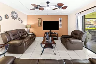 4150 Turnberry Cir, Lake Worth, FL 33467 - Photo 9