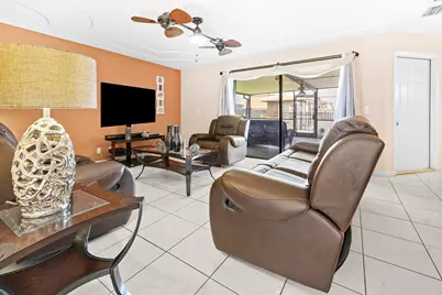 4150 Turnberry Circle, Unit #34, Lake Worth, FL 33467 - Photo 11