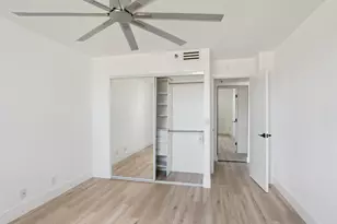 5260 NW 2nd Ave, Boca Raton, FL 33487 - Photo 11