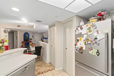 4187 N Haverhill Road, Unit #505, West Palm Beach, FL 33417 - Photo 11