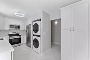 159 NW 70th St, Boca Raton, FL 33487 - Photo 9