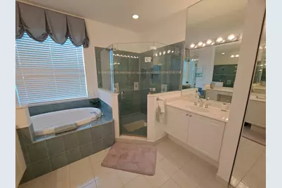 204 Shelley Lane, Unit #204, Fort Pierce, FL 34949 - Photo 13