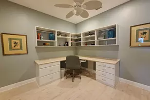 204 Shelley Ln, Fort Pierce, FL 34949 - Photo 33