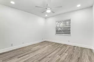 8065 Whispering Palm Dr, Boca Raton, FL 33496 - Photo 27