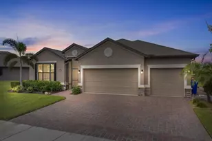 5614 1st Sq, Vero Beach, FL 32968 - Photo 3