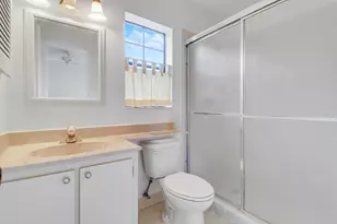 387 Prestwick Ln, Palm Beach Gardens, FL 33418 - Photo 13