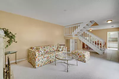 387 Prestwick Lane, Unit #1, Palm Beach Gardens, FL 33418 - Photo 3
