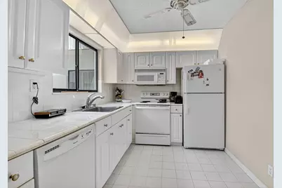 15072 Ashland Place, Unit #136, Delray Beach, FL 33484 - Photo 13