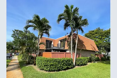 2880 Waterford Drive S, Unit #11, Deerfield Beach, FL 33442 - Photo 1