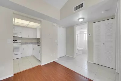 1631 SE Green Acres Circle, Unit #Bb-203, Port Saint Lucie, FL 34952 - Photo 9
