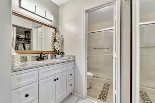 5531 Parkwalk Cir E, Boynton Beach, FL 33472 - Photo 17