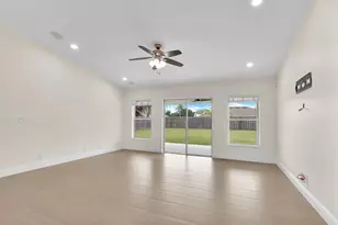 183 SW Ladybug Dr, Port Saint Lucie, FL 34953 - Photo 15