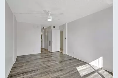 500 Executive Center Drive, Unit #3-J, West Palm Beach, FL 33401 - Photo 21