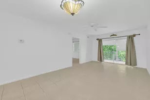 150 Lake Meryl Dr, West Palm Beach, FL 33411 - Photo 11