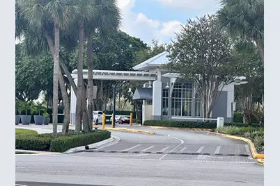 750 Burgundy P, Delray Beach, FL 33484 - Photo 3