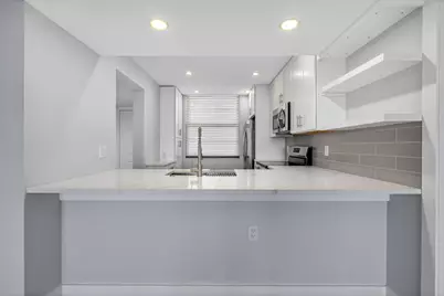 3710 Whitehall Drive, Unit #404, West Palm Beach, FL 33401 - Photo 7