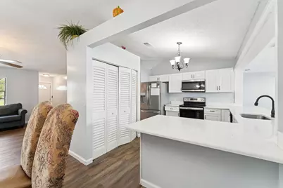 480 SW Lakehurst Drive, Port Saint Lucie, FL 34983 - Photo 15