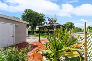 480 SW Lakehurst Dr, Port Saint Lucie, FL 34983 - Photo 43