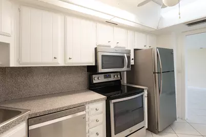 2400 Presidential Way, Unit #602, West Palm Beach, FL 33401 - Photo 15