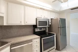 2400 Presidential Way, West Palm Beach, FL 33401 - Photo 15