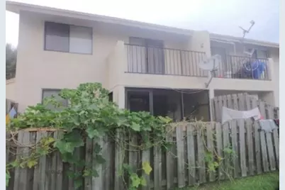 200 Nottingham Circle, Unit #J, Greenacres, FL 33463 - Photo 3