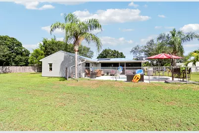 2125 SE East Dunbrooke Circle, Port Saint Lucie, FL 34952 - Photo 37