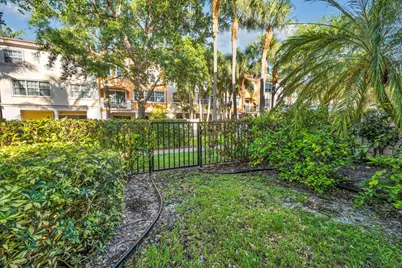 [Address not provided], Boca Raton, FL 33487 - Photo 39
