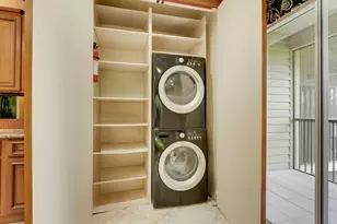 7599 Cinebar Dr, Boca Raton, FL 33433 - Photo 9