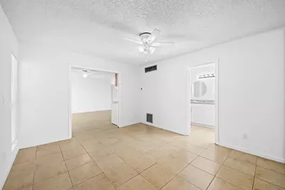 641 Executive Center Drive #P104, West Palm Beach, FL 33401 - Photo 9