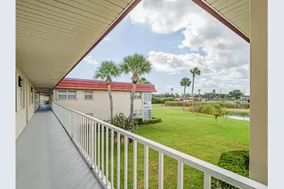 98 Spring Lake Drive, Unit #205, Vero Beach, FL 32962 - Photo 7