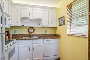 98 Spring Lake Dr, Vero Beach, FL 32962 - Photo 15