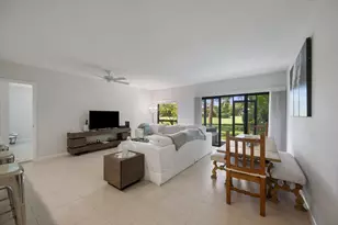 13334 Polo Club Road Unit, Wellington, FL 33414 - Photo 5