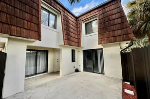 2216 White Pine Cir, Greenacres, FL 33415 - Photo 5