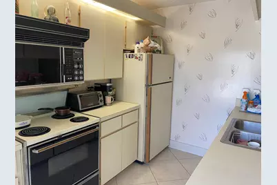 615 Buttonwood Lane, Unit #C, Boynton Beach, FL 33436 - Photo 25