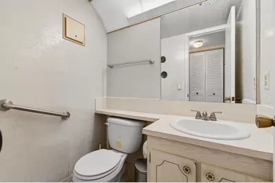 384 Fanshaw J, Boca Raton, FL 33434 - Photo 25