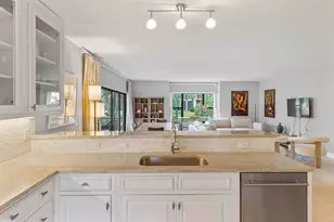 13329 Polo Club Rd, Wellington, FL 33414 - Photo 11