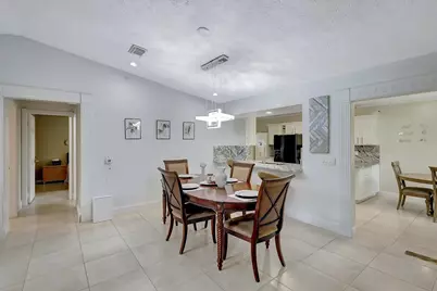 1541 SE Minorca Avenue, Port Saint Lucie, FL 34952 - Photo 9