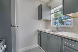 1001 S Federal Hwy, Lake Worth, FL 33460 - Photo 7