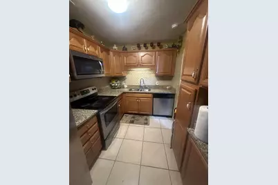 916 Caroline Avenue, West Palm Beach, FL 33413 - Photo 3