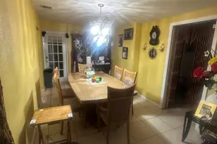 916 Caroline Ave, West Palm Beach, FL 33413 - Photo 5