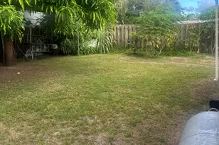 916 Caroline Ave, West Palm Beach, FL 33413 - Photo 13